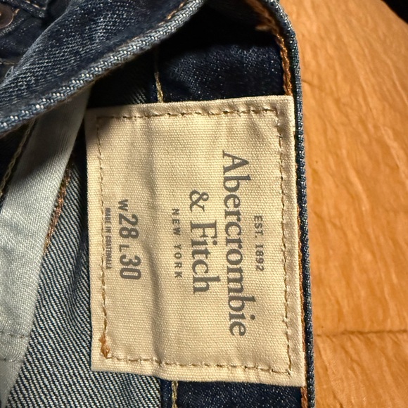 2x NWOT A&F Jeans 28x30 - Picture 5 of 7